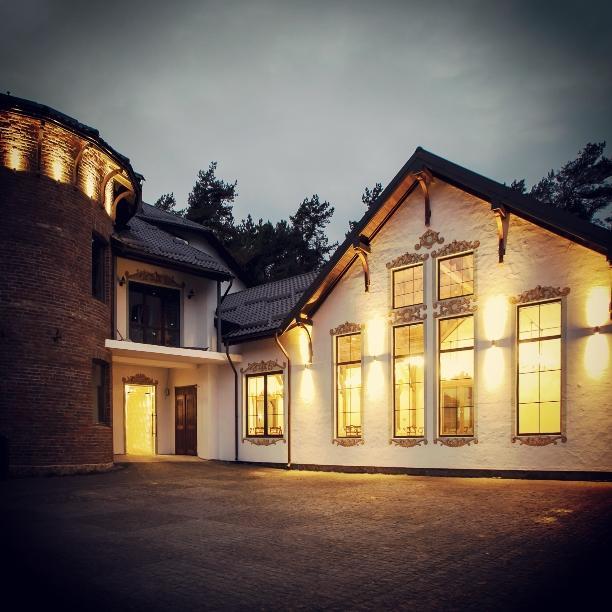 Shpatser Hotel Brjuchovyči Exteriér fotografie