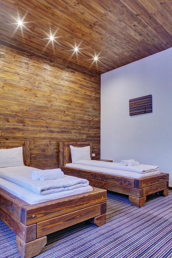 Shpatser Hotel Brjuchovyči Exteriér fotografie